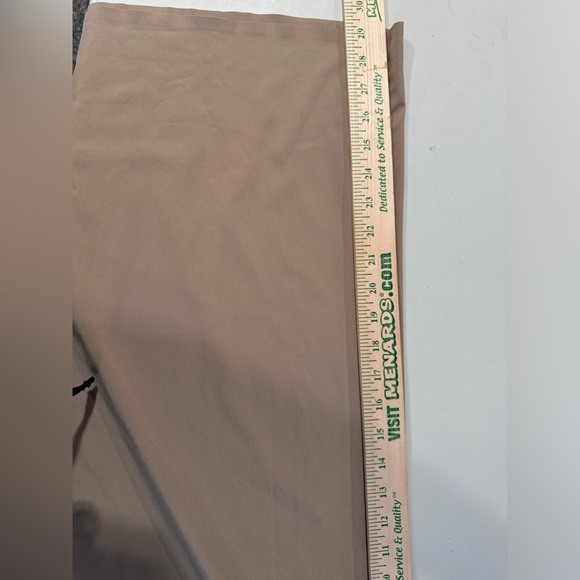 Zyia Wide Leg Khaki Pants, Size XL - Picture 9 of 11